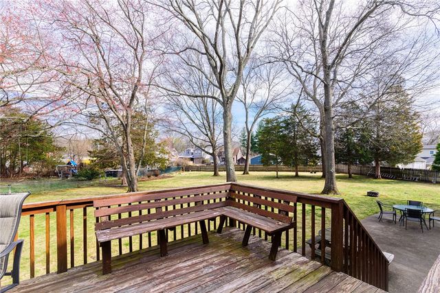 72 Janet Court, Warwick, RI 02886