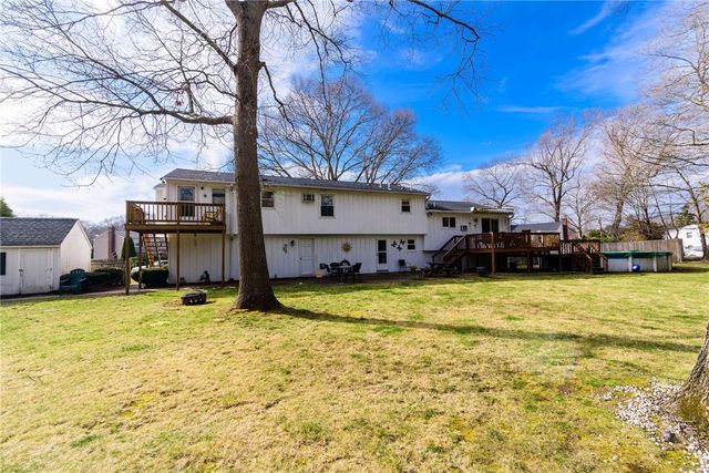 72 Janet Court, Warwick, RI 02886