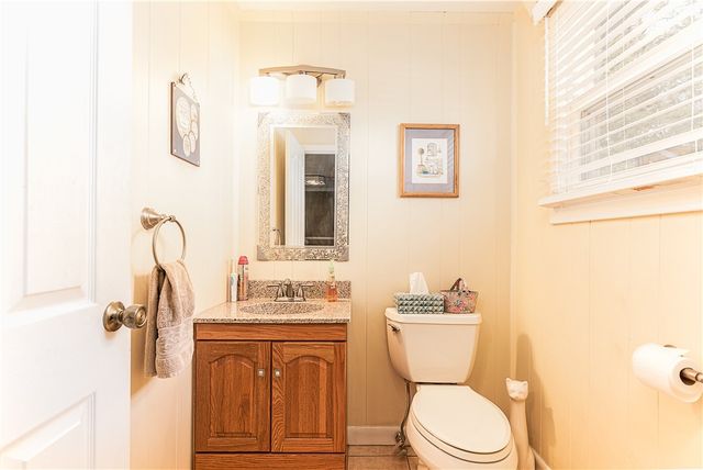 72 Janet Court, Warwick, RI 02886