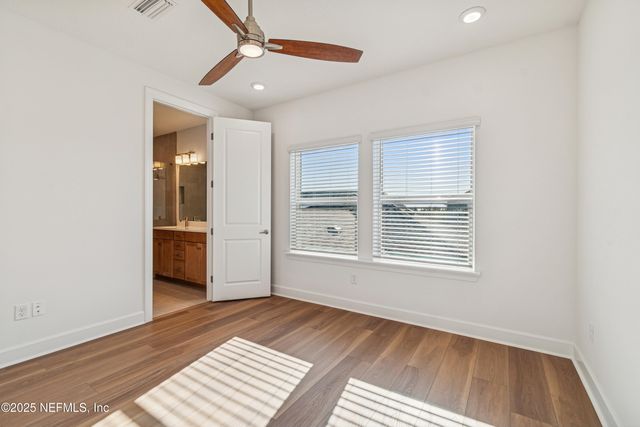 11924 GENERATIONS Avenue, Jacksonville, FL 32224