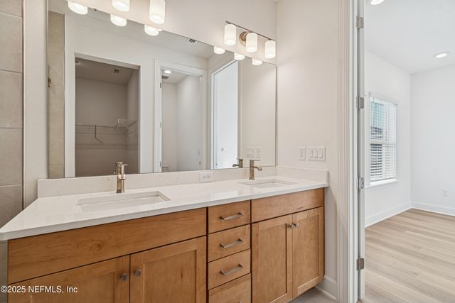 11924 GENERATIONS Avenue, Jacksonville, FL 32224