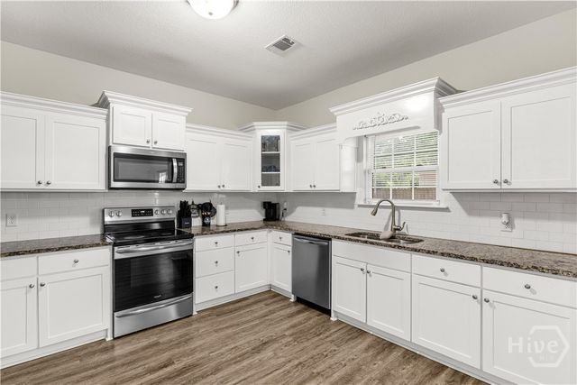 37 Douglas Road, Allenhurst, GA 31301
