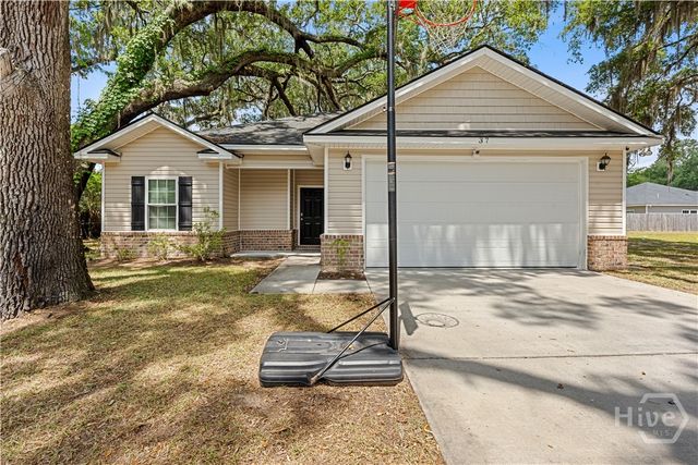 37 Douglas Road, Allenhurst, GA 31301