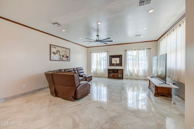 9005 S CALLE SAHUARO --, Guadalupe, AZ 85283