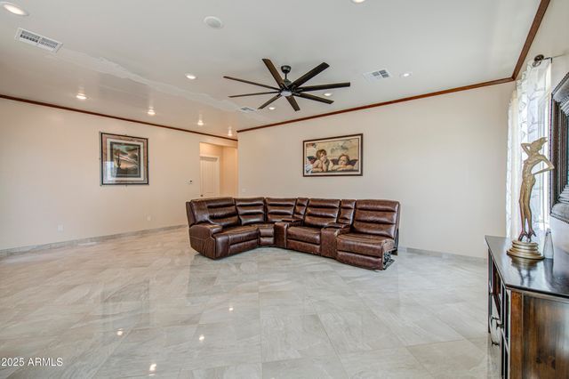 9005 S CALLE SAHUARO --, Guadalupe, AZ 85283