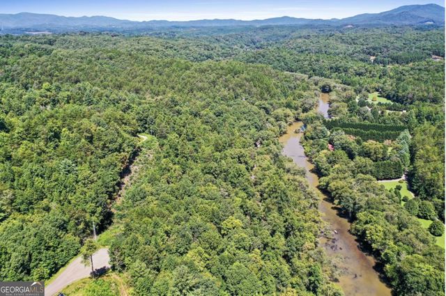 1 Riverview Lane, Blue Ridge, GA 30513