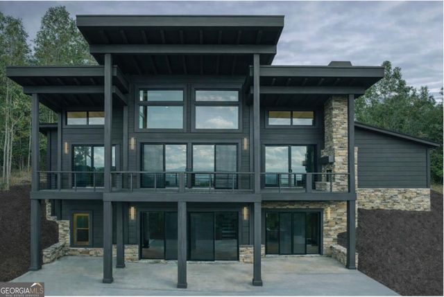 1 Riverview Lane, Blue Ridge, GA 30513