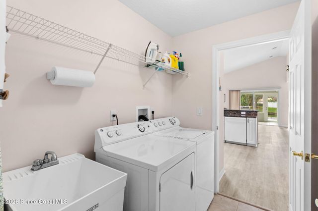 685 Naples Court, Melbourne, FL 32904