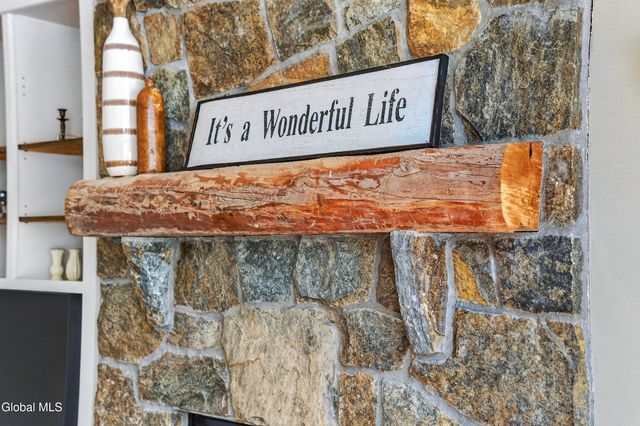 13 Saratoga Farm Road, Malta, NY 12020