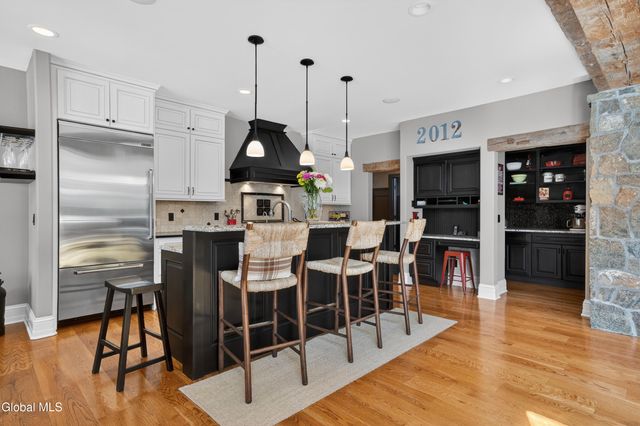 13 Saratoga Farm Road, Malta, NY 12020