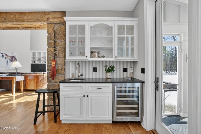 13 Saratoga Farm Road, Malta, NY 12020