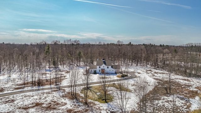 13 Saratoga Farm Road, Malta, NY 12020