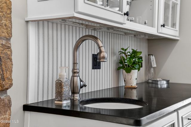 13 Saratoga Farm Road, Malta, NY 12020