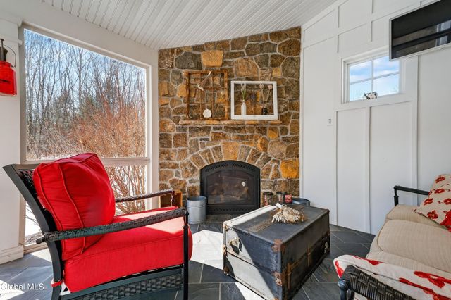 13 Saratoga Farm Road, Malta, NY 12020