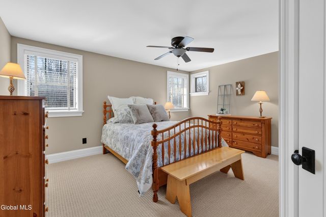 13 Saratoga Farm Road, Malta, NY 12020