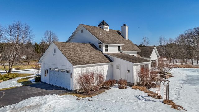 13 Saratoga Farm Road, Malta, NY 12020