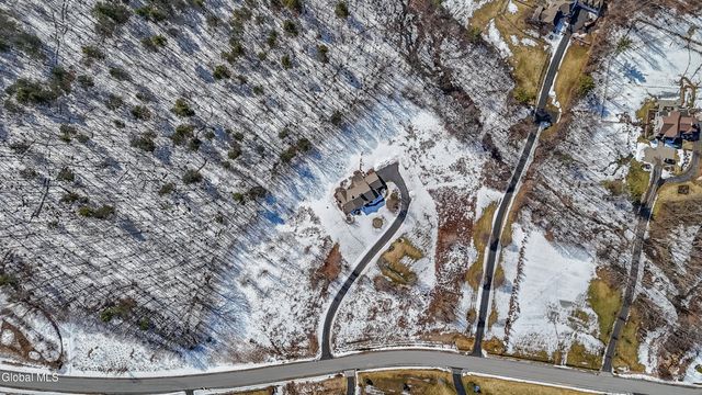 13 Saratoga Farm Road, Malta, NY 12020