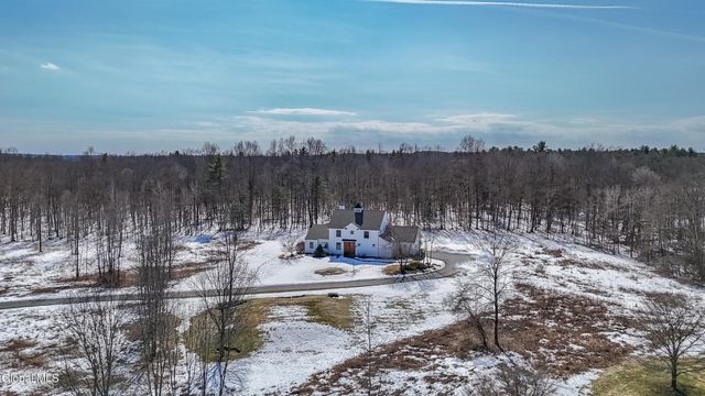 13 Saratoga Farm Road, Malta, NY 12020