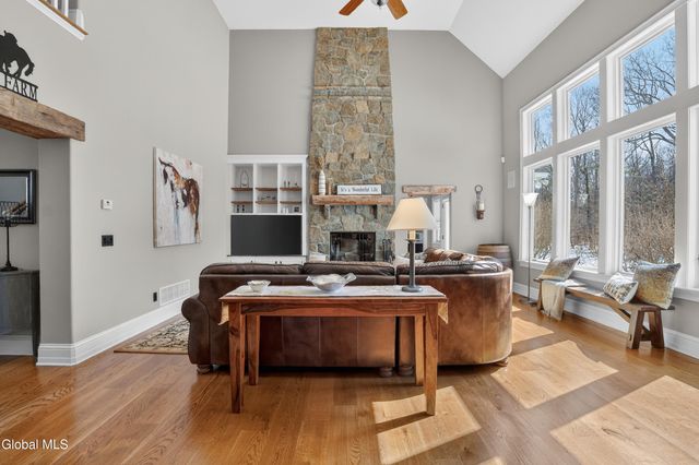 13 Saratoga Farm Road, Malta, NY 12020