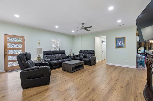 3829 Burrus St, Nashville, TN 37216