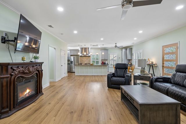 3829 Burrus St, Nashville, TN 37216