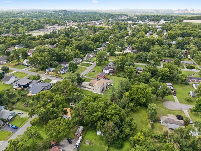3829 Burrus St, Nashville, TN 37216
