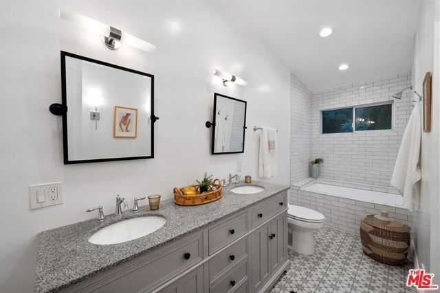 2180 Laurel Canyon Boulevard, Los Angeles, CA 90046