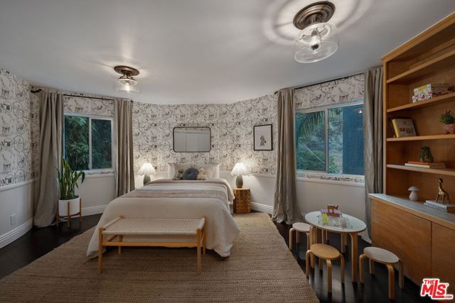 2180 Laurel Canyon Boulevard, Los Angeles, CA 90046