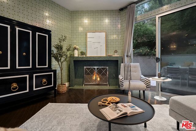 2180 Laurel Canyon Boulevard, Los Angeles, CA 90046