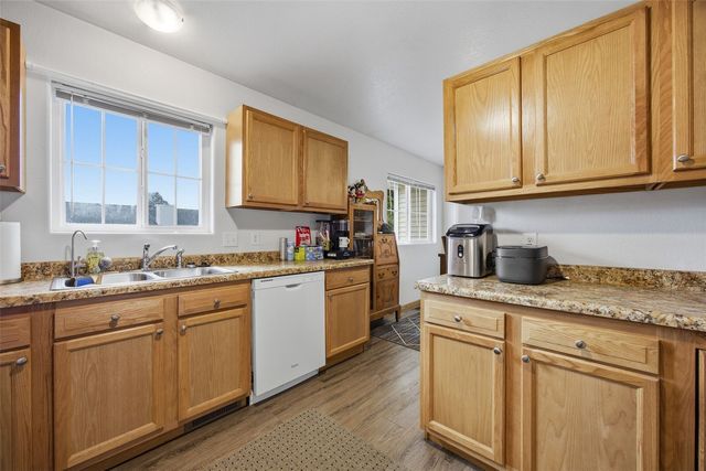 250 S 21st Street Court, Marion, IA 52302