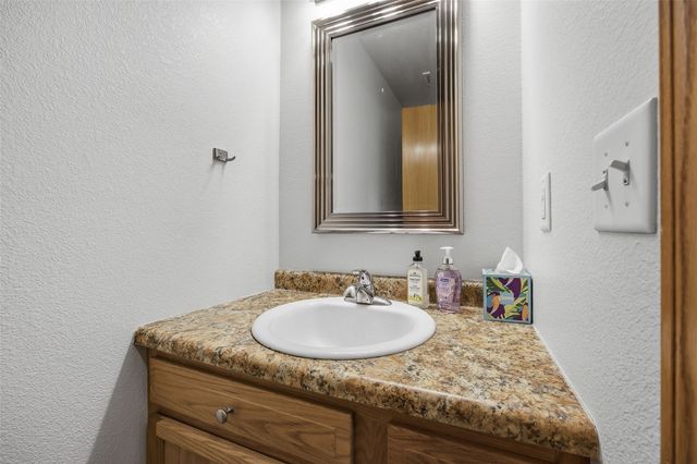 250 S 21st Street Court, Marion, IA 52302