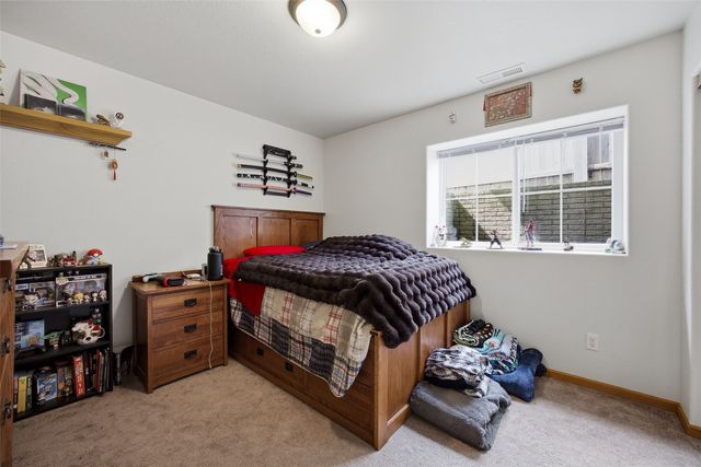 250 S 21st Street Court, Marion, IA 52302