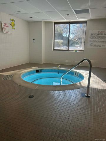 35 N Chatsworth Avenue 2Q, Larchmont, NY 10538