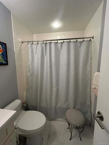 35 N Chatsworth Avenue 2Q, Larchmont, NY 10538