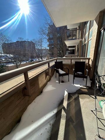 35 N Chatsworth Avenue 2Q, Larchmont, NY 10538