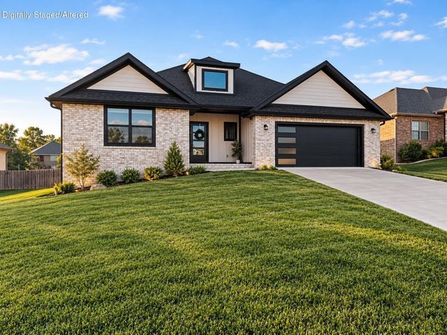 1365 W Gaslight Drive, Springfield, MO 65810