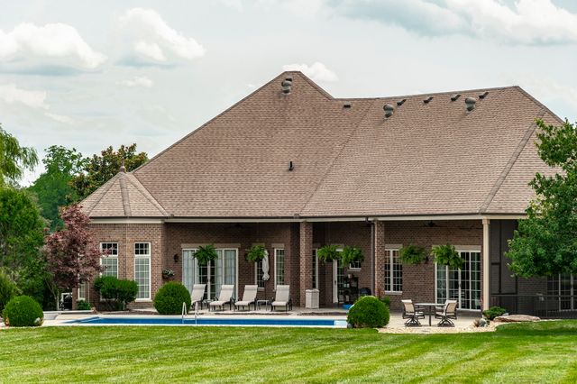 2436 Long Hollow Pike, Hendersonville, TN 37075