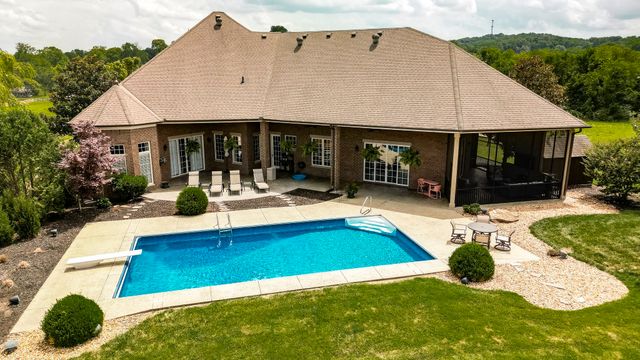 2436 Long Hollow Pike, Hendersonville, TN 37075