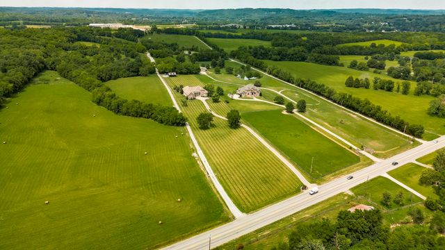 2436 Long Hollow Pike, Hendersonville, TN 37075