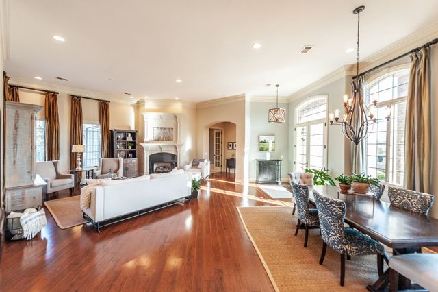 2436 Long Hollow Pike, Hendersonville, TN 37075