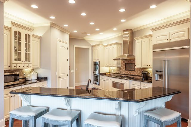 2436 Long Hollow Pike, Hendersonville, TN 37075