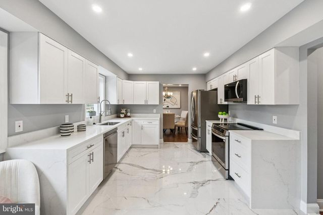 8624 WILD OLIVE DR, Potomac, MD 20854