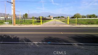 1 N Lyon Avenue, Hemet, CA 92543