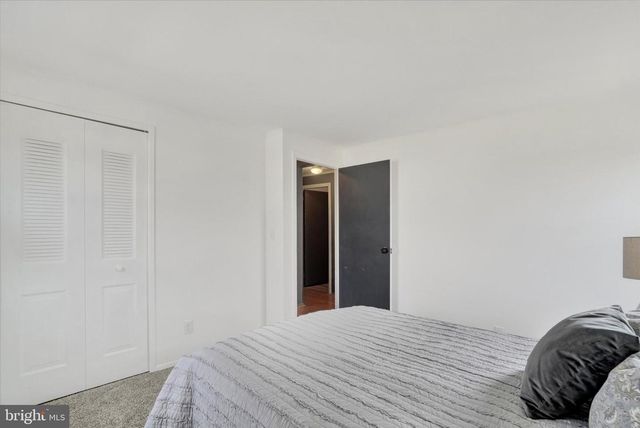 109 MAPLEWOOD DR, Dover, PA 17315