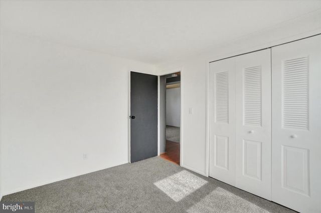 109 MAPLEWOOD DR, Dover, PA 17315