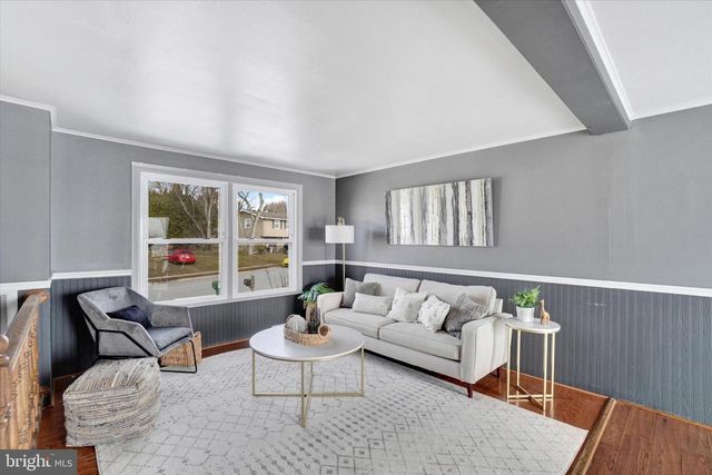 109 MAPLEWOOD DR, Dover, PA 17315