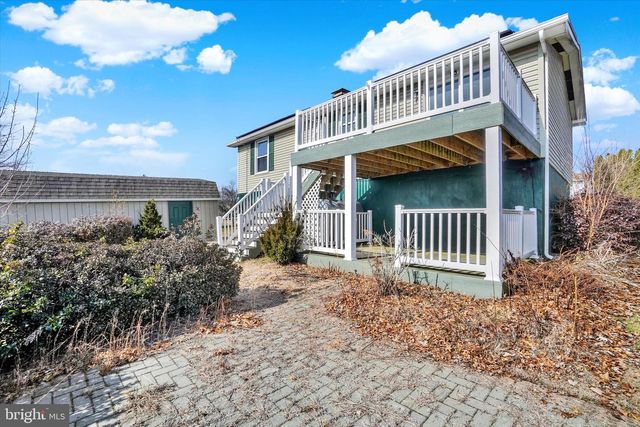 109 MAPLEWOOD DR, Dover, PA 17315