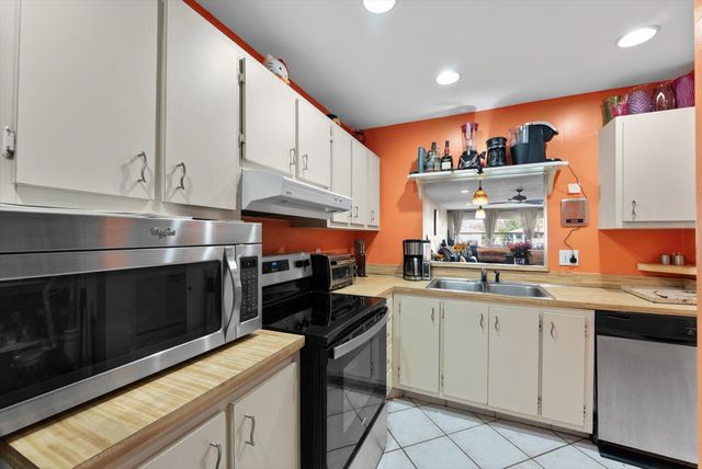 3122 SW 20th Terrace 25b2, Delray Beach, FL 33445