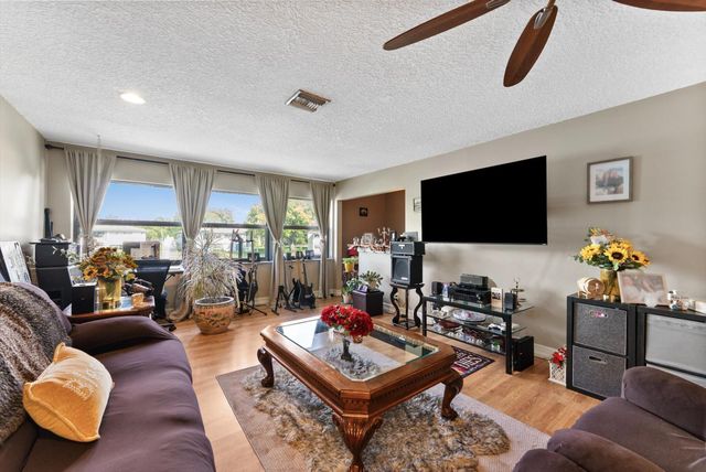 3122 SW 20th Terrace 25b2, Delray Beach, FL 33445