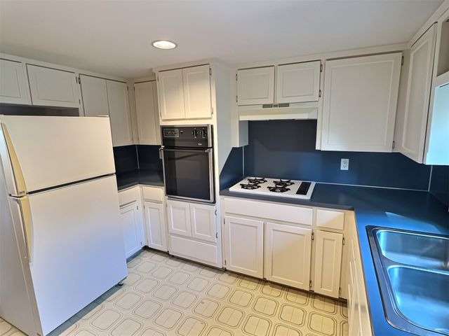 1017 N New Haven Avenue, Tulsa, OK 74115